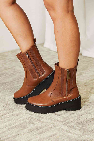 Step into Style and Comfort: Side Zip Platform Boots – Your Ultimate Fashion and Function Fusion! Chestnut / 6